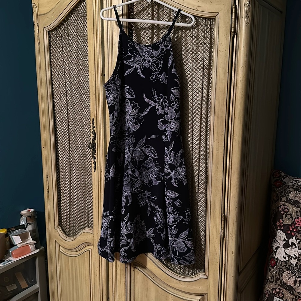 Sleeveless blue floral print summer dress, worn once